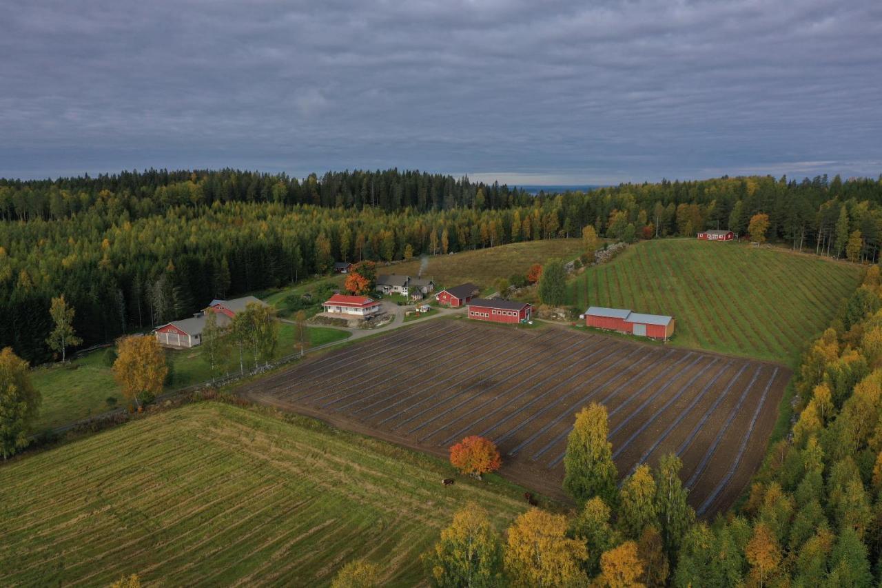 Maatilamatkailu Janisvaara Kolinkylä Exteriör bild